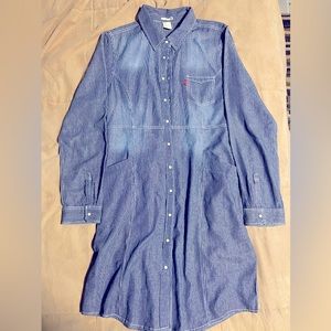 ***** SOLD ***** LEVI’S STRAUSS Distressed Denim Midi-Shirt Dress